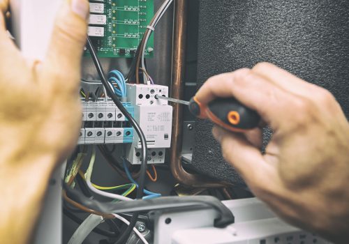 Open electrical circuit with hands